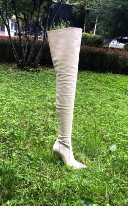 OBL-T-23925（二手）米白色小尖头大腿靴