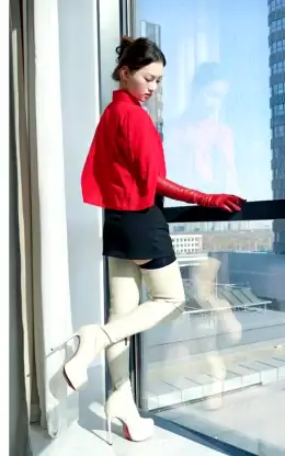 90%新现货OBL-T-2482-W2 38码米白色弹力羊皮 14CM高跟圆头大腿靴