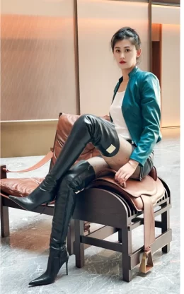 90%新现货OBL-S-2565 39码高品质头层牛皮 11CM细跟长尖头贝壳靴